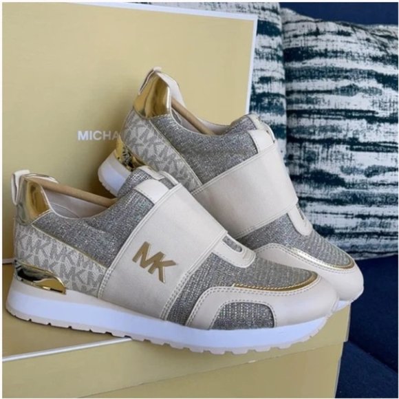 Michael Kors Teddi Trainer Glitter Chain Mesh White Rainbow WMNS - Picture 2 of 16